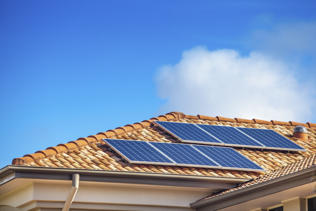 installation panneaux solaires toit