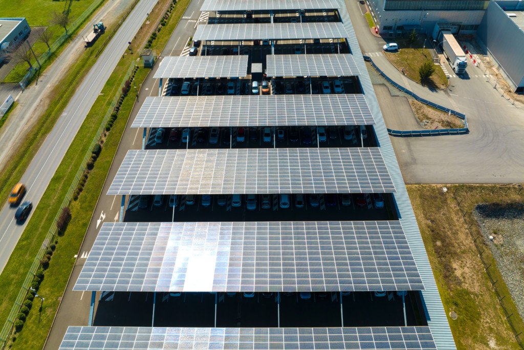 obligation panneaux photovoltaïque sur batiment industriel parkings o2toit