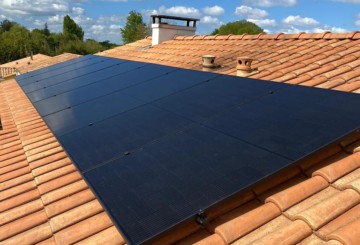 Installation de 8 panneaux solaires o2toit